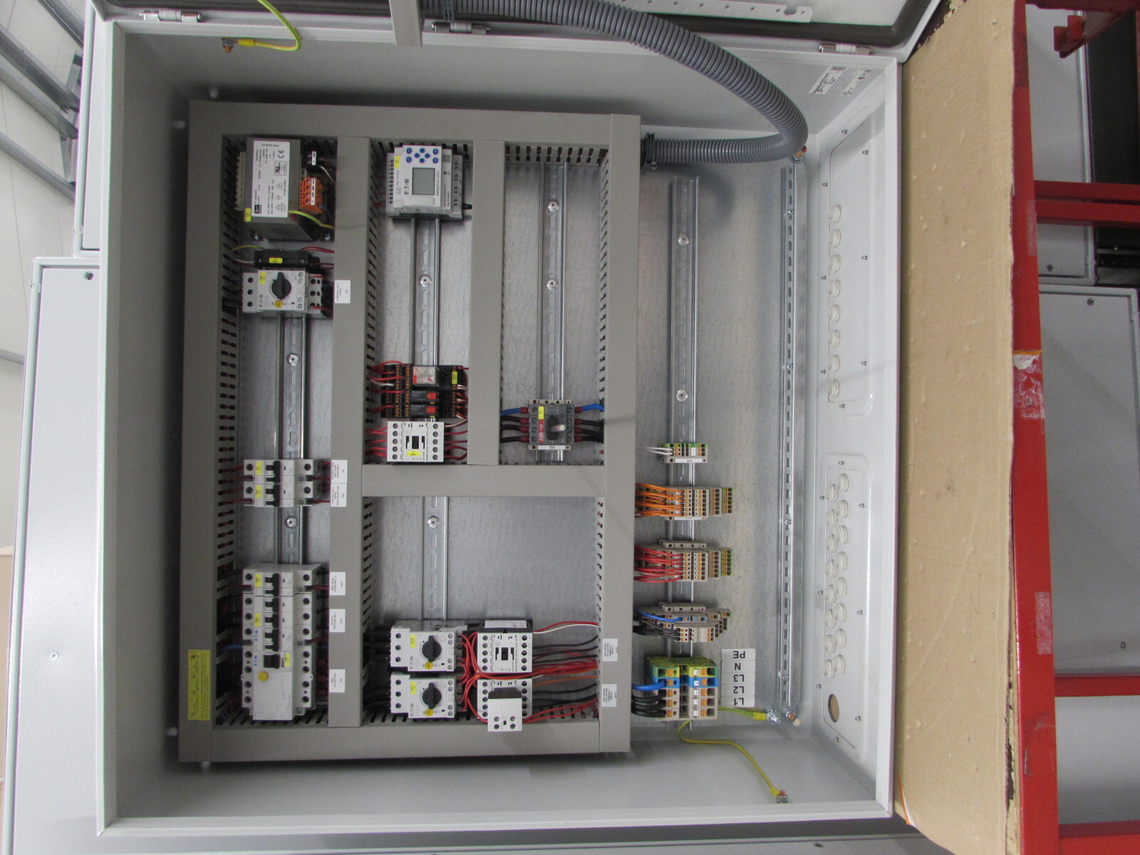 Control Cabinet Manure Removal / Condor